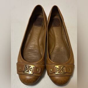 Tory Burch Clines Royal Tan leather
Gold Harware Ballet Flats size 11
